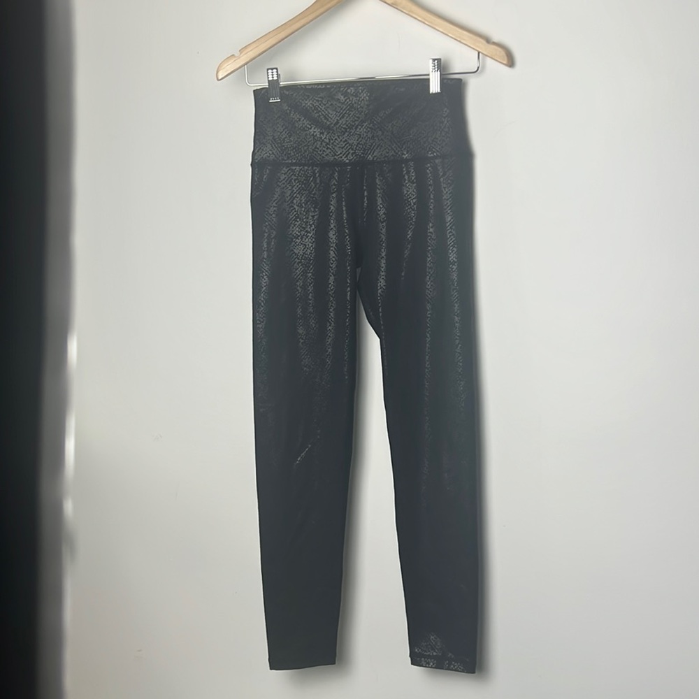 Black leopard print offline by aerie leggings